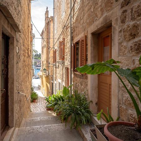 Harbourside Guesthouse Mandina - Zf Hvar Hvar Town Luaran gambar